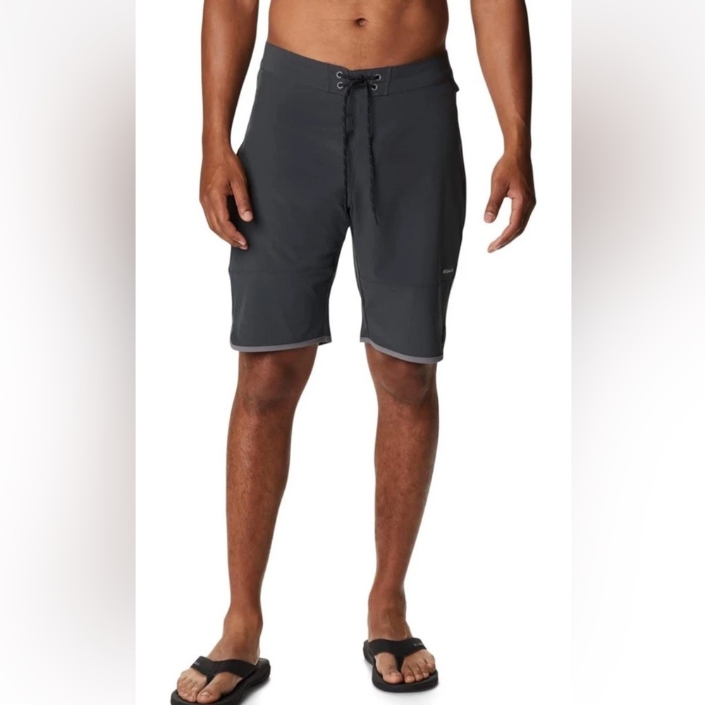 Columbia men’s Size 34 baggy Classic shorts‎ swim shark City grey Board Shorts